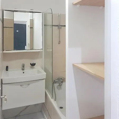 Apartment Graziella 102 *